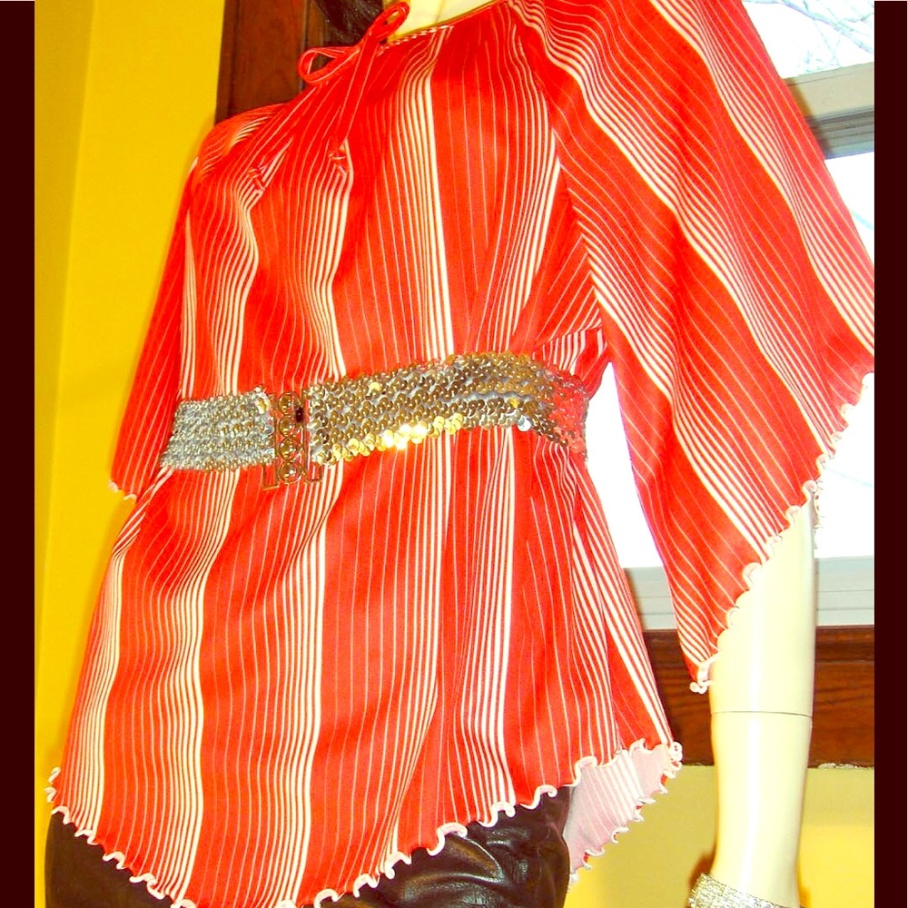 RED CANDY STRIPES VTG 70s Angelwing Boho Top